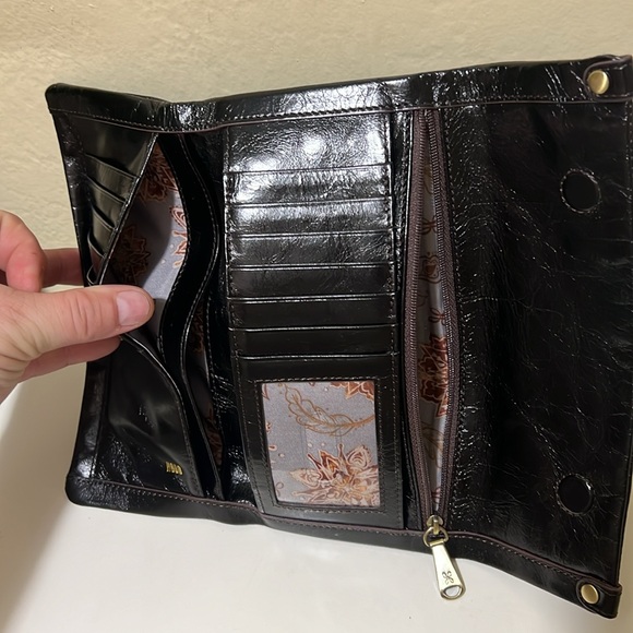 Hobo Black Leather Tri-Fold Wallet - Picture 5 of 10